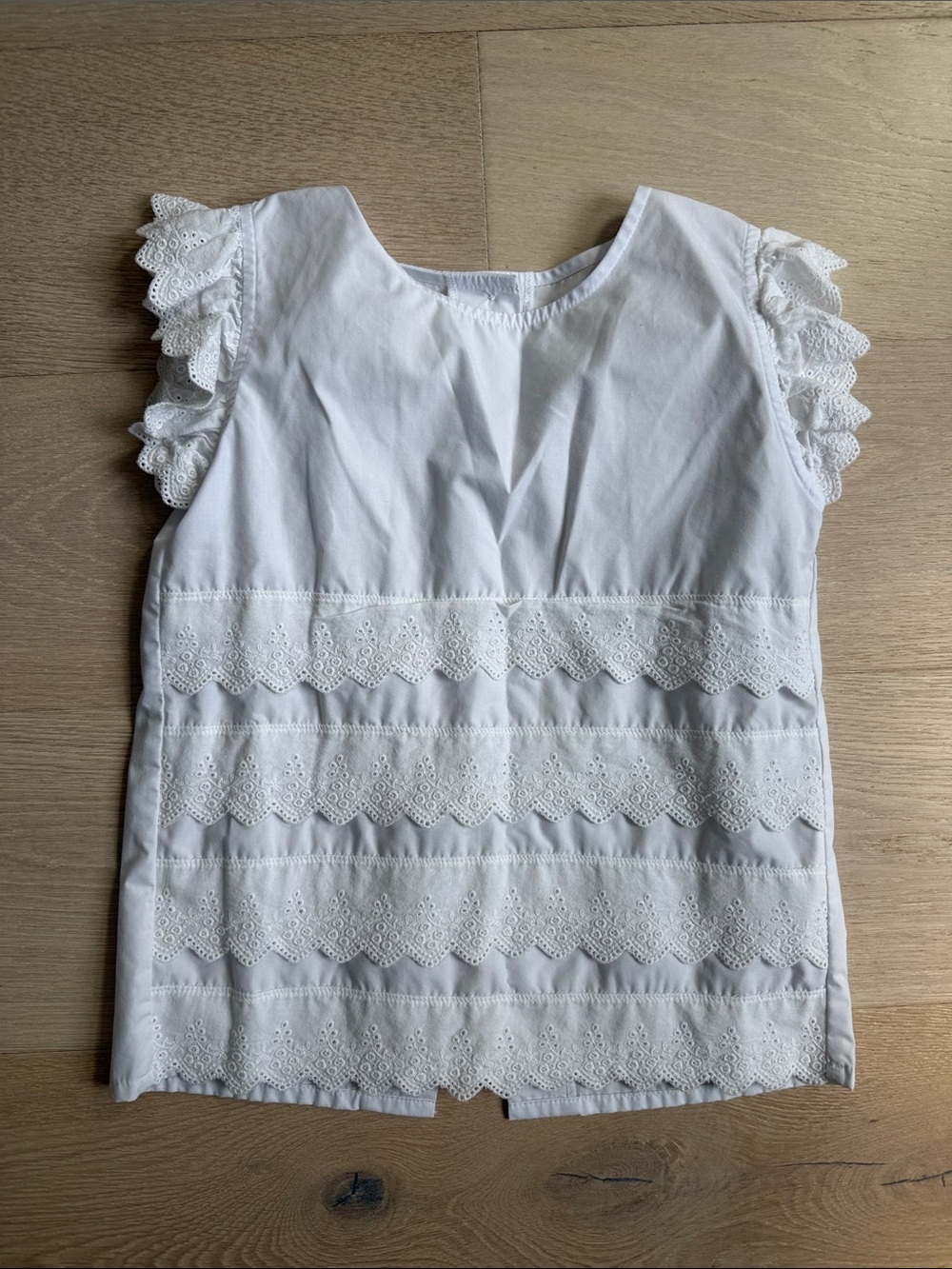 The Beaufort bonnet company girls White Lace Eyelet Flutter Sleeve Top sz 12